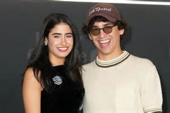 Discoveries From "Jose Hernandez And Wife"