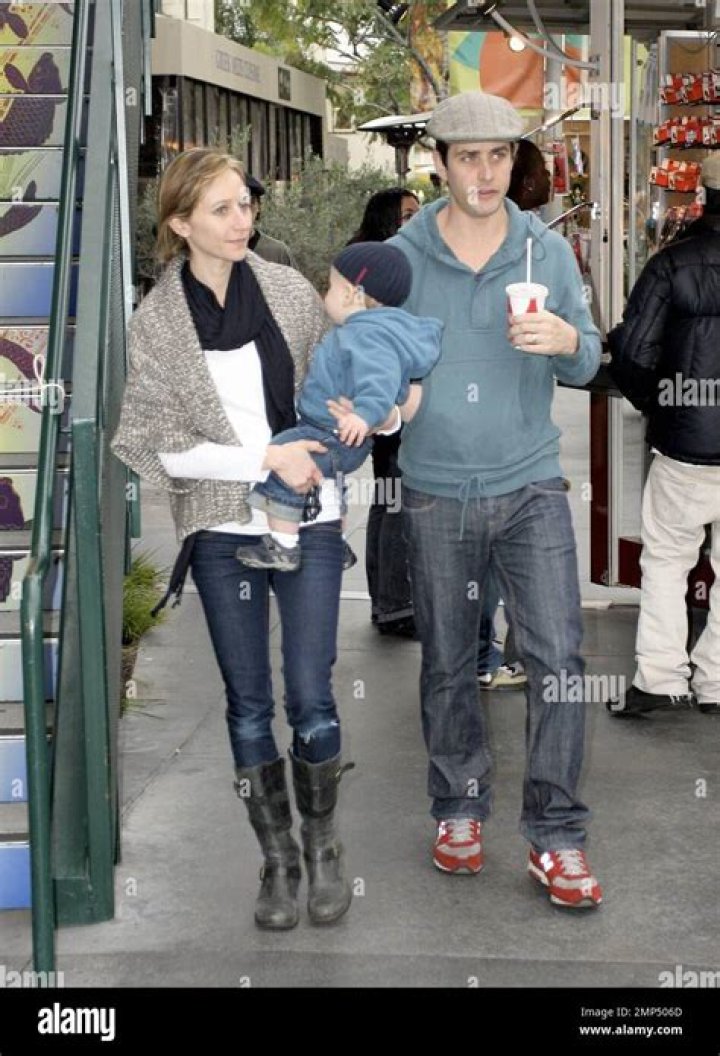 Unveiling The Inspiring Story Of Joe McIntyre's Wife: Discoveries And Insights